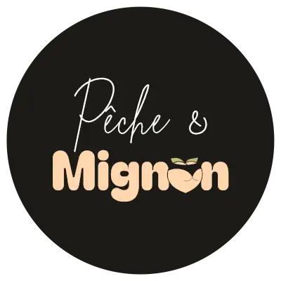 Identité visuelle et logo - Pêche et Mignon pour une créatrice de sous-vêtements sur-mesure à Savenay.